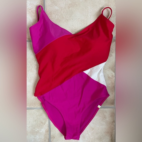Summersalt Marina Lava Hibiscus Red and Pink Colorblock One Piece Swimsuit 10 - Picture 1 of 8